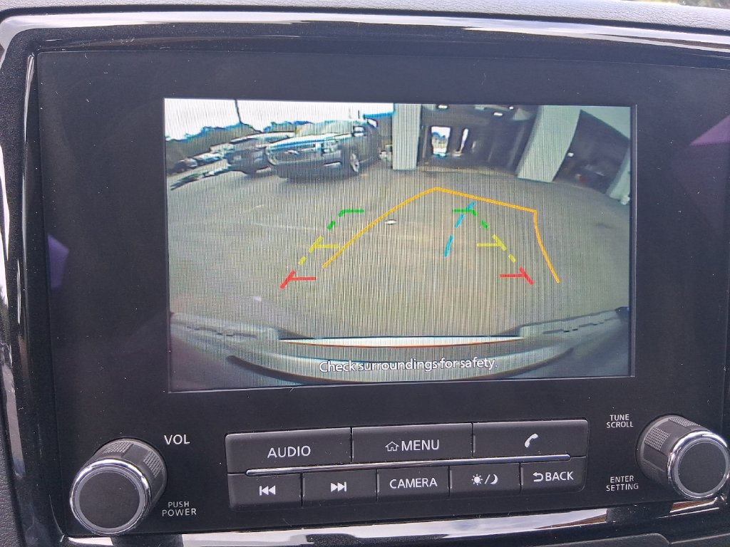 Used 2023 Nissan Frontier SV w/ Midnight Edition Package RWD image 18