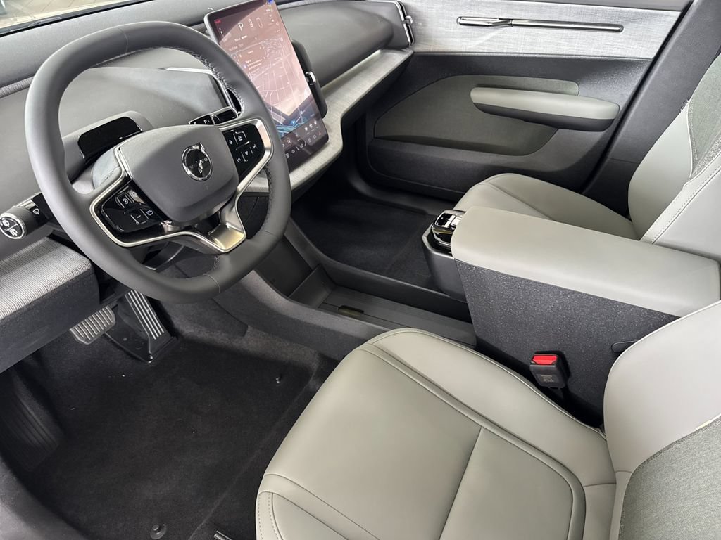 New 2026 Volvo EX30 Cross Country Ultra w/ Protection Package Premier AWD/4WD image 9