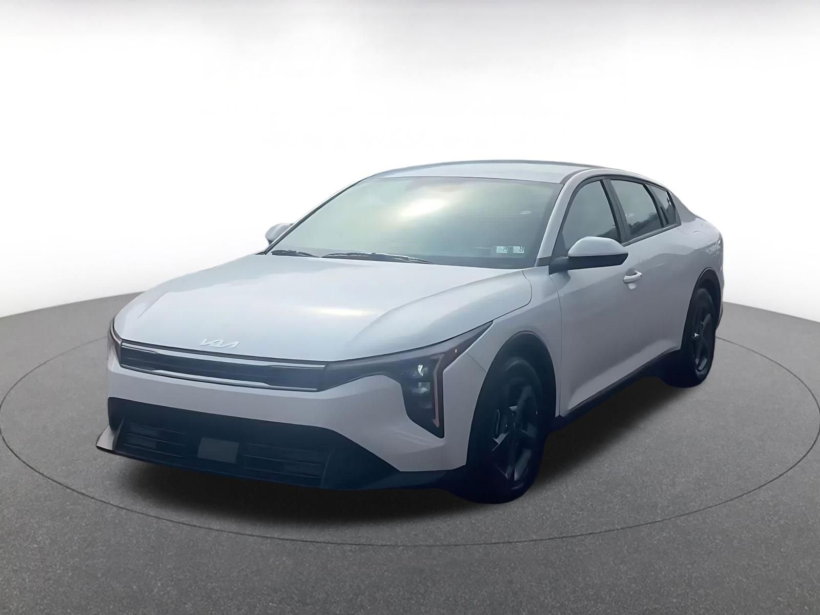 Used 2025 Kia K4 LXS image 7