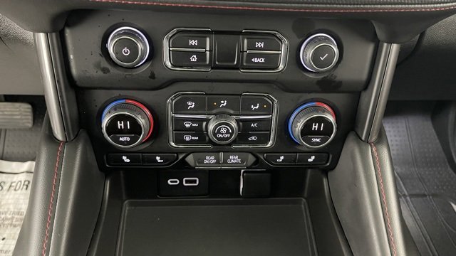 Used 2022 Chevrolet Suburban RST image 42