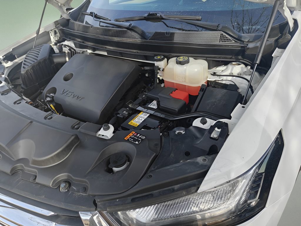 Used 2023 Chevrolet Traverse LT w/ LPO, Floor Liner Package image 11