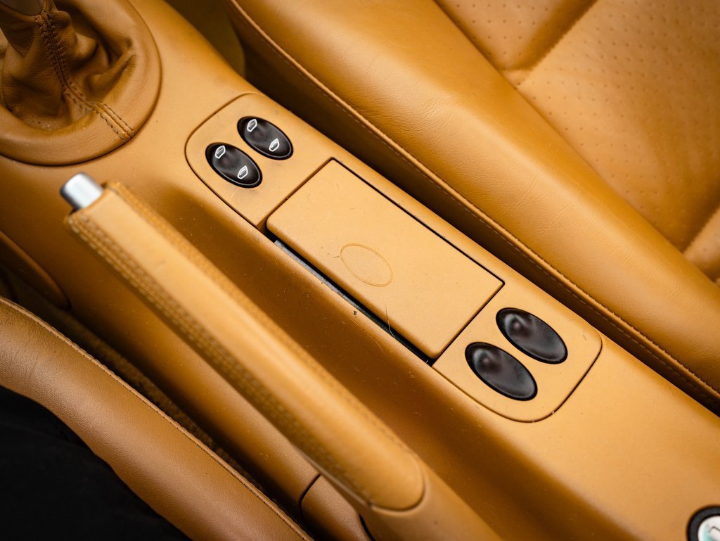 Used 2003 Porsche 911 Carrera image 23