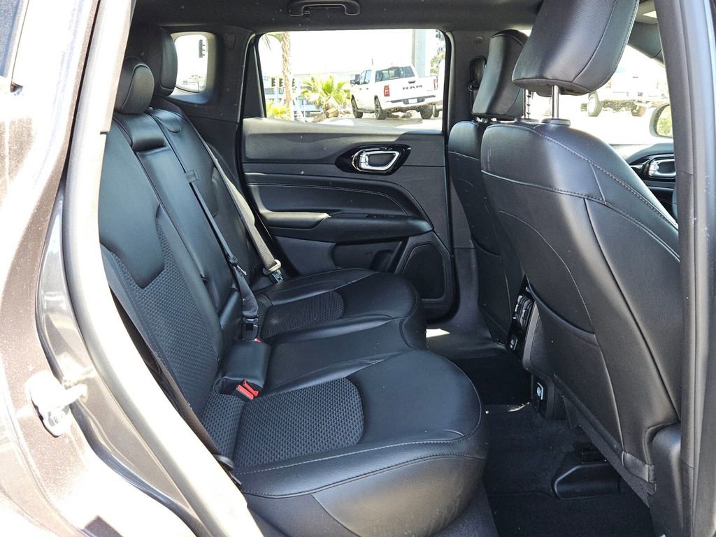 Used 2022 Jeep Compass Altitude image 14