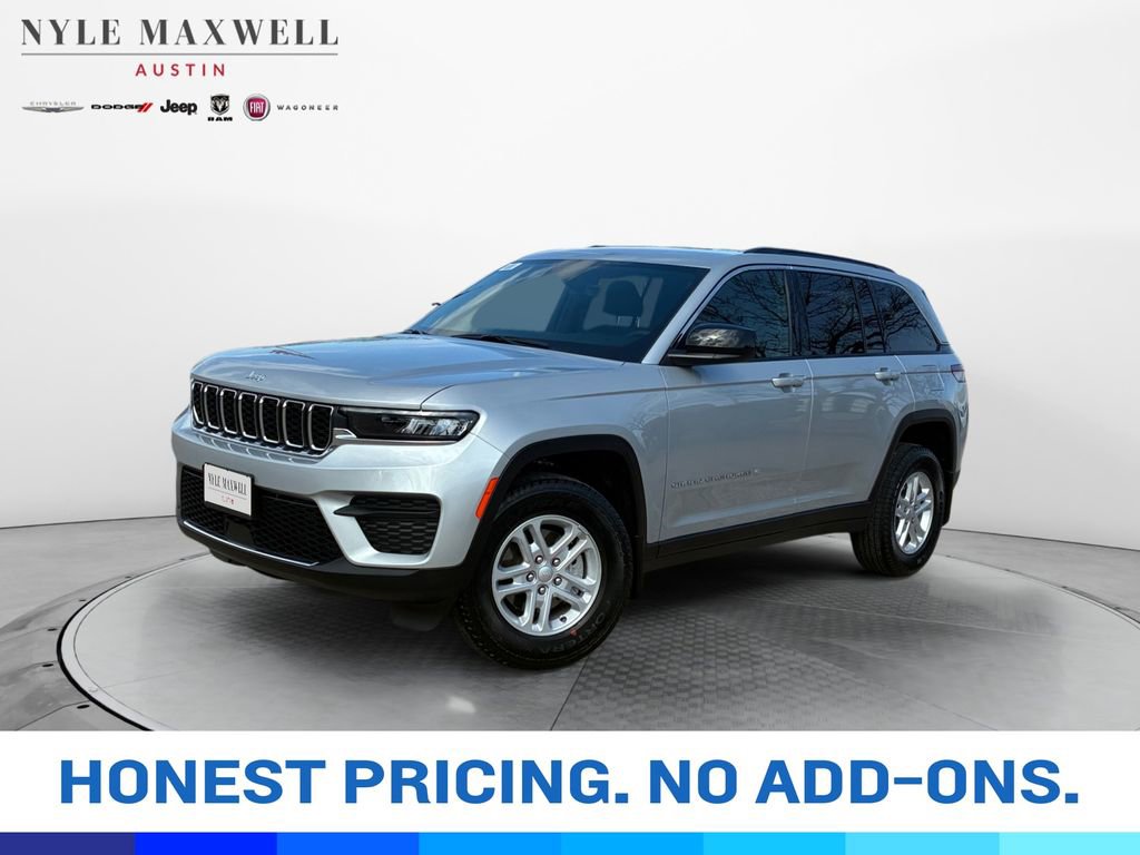 New 2025 Jeep Grand Cherokee Laredo w/ MOPAR Finishing Package