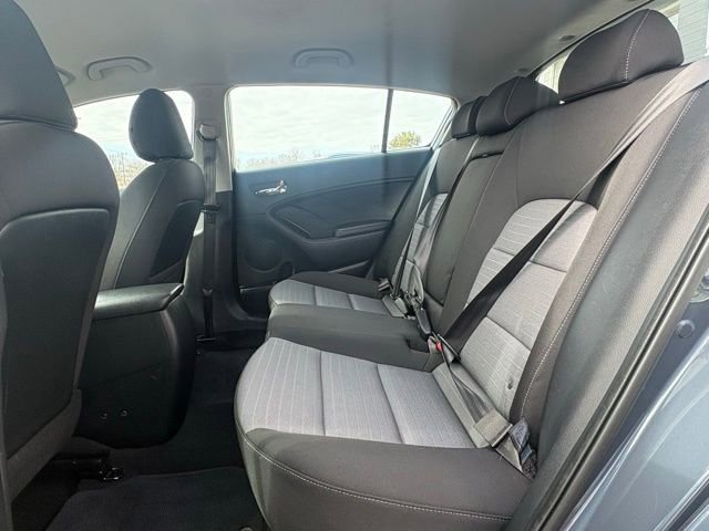 Used 2015 Kia Forte EX image 16