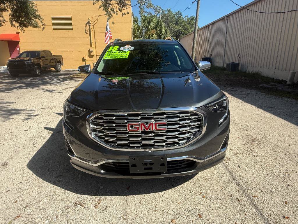 Used 2018 GMC Terrain Denali w/ Comfort Package AWD/4WD image 2