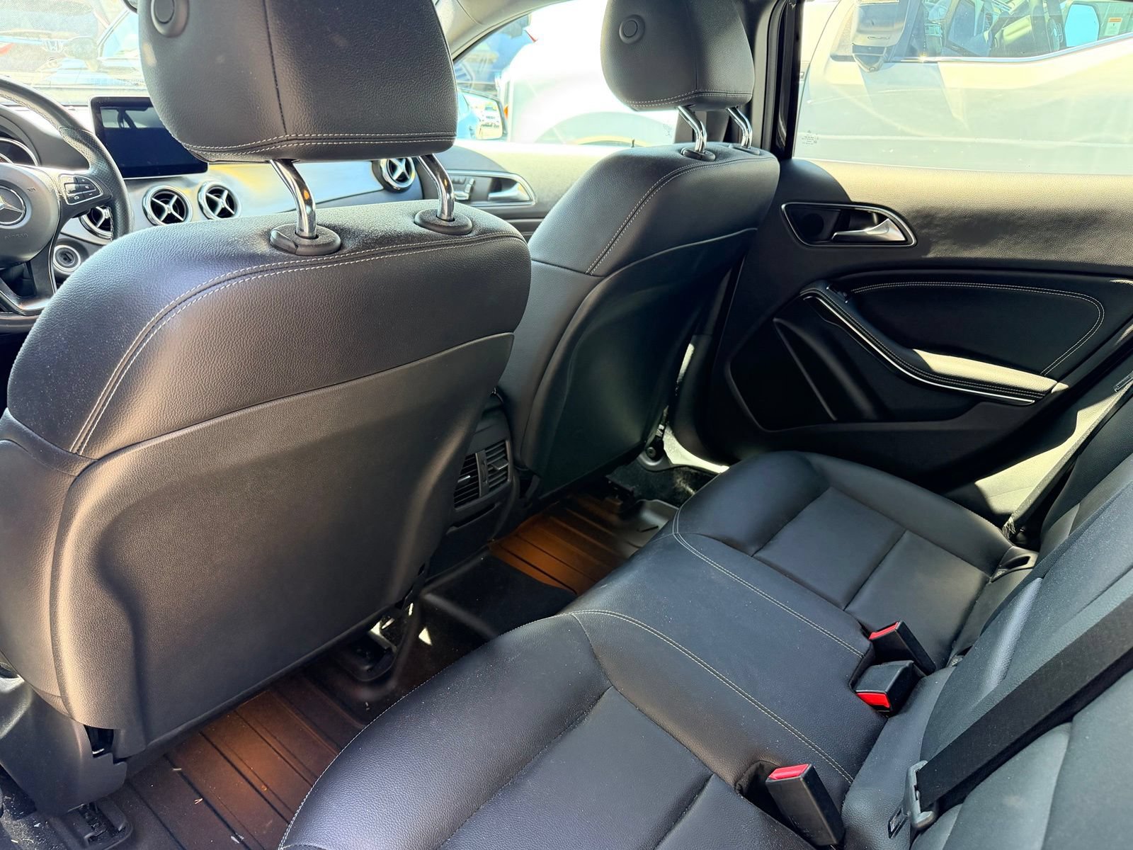 Used 2018 Mercedes-Benz GLA 250 4MATIC image 6