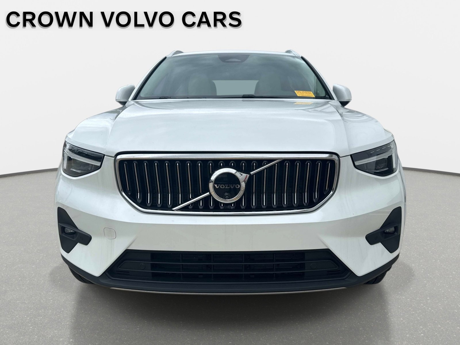 Used 2025 Volvo XC40 B5 Ultra w/ Protection Package Premier AWD/4WD image 2