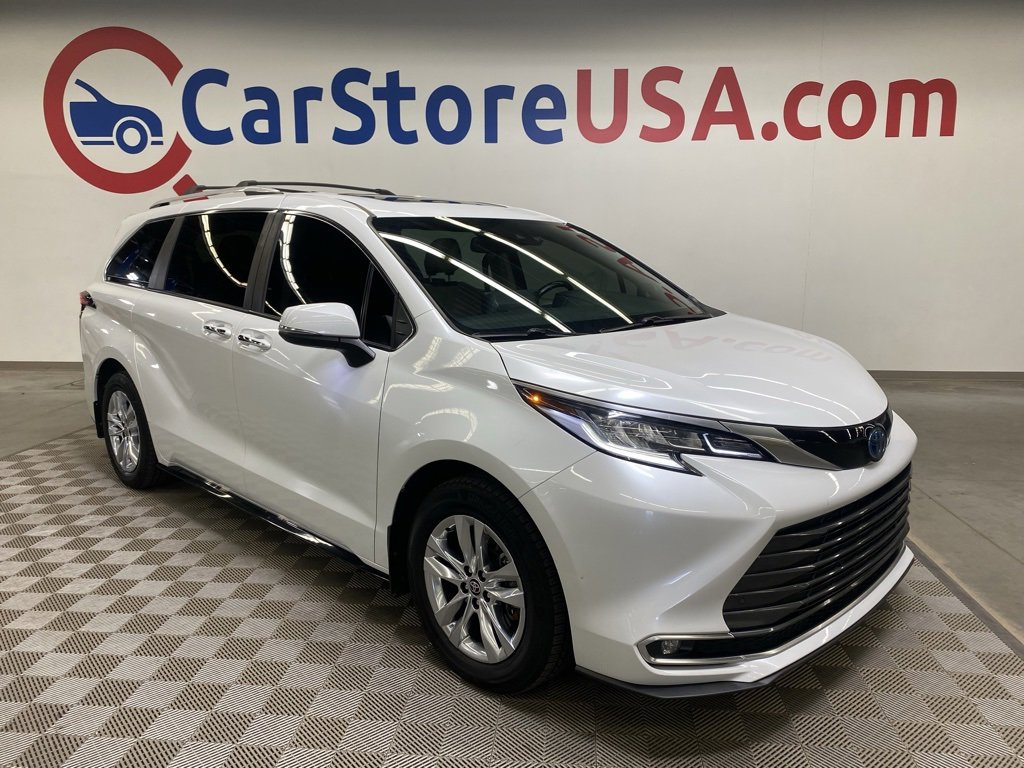 Used 2022 Toyota Sienna Limited