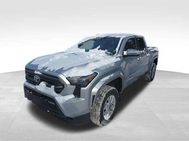 Used 2024 Toyota Tacoma SR5 image 2