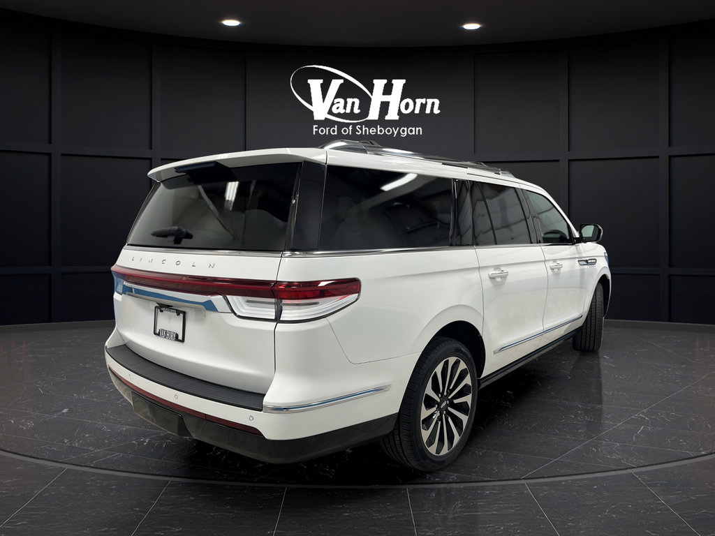 Used 2022 Lincoln Navigator L Reserve AWD/4WD image 7