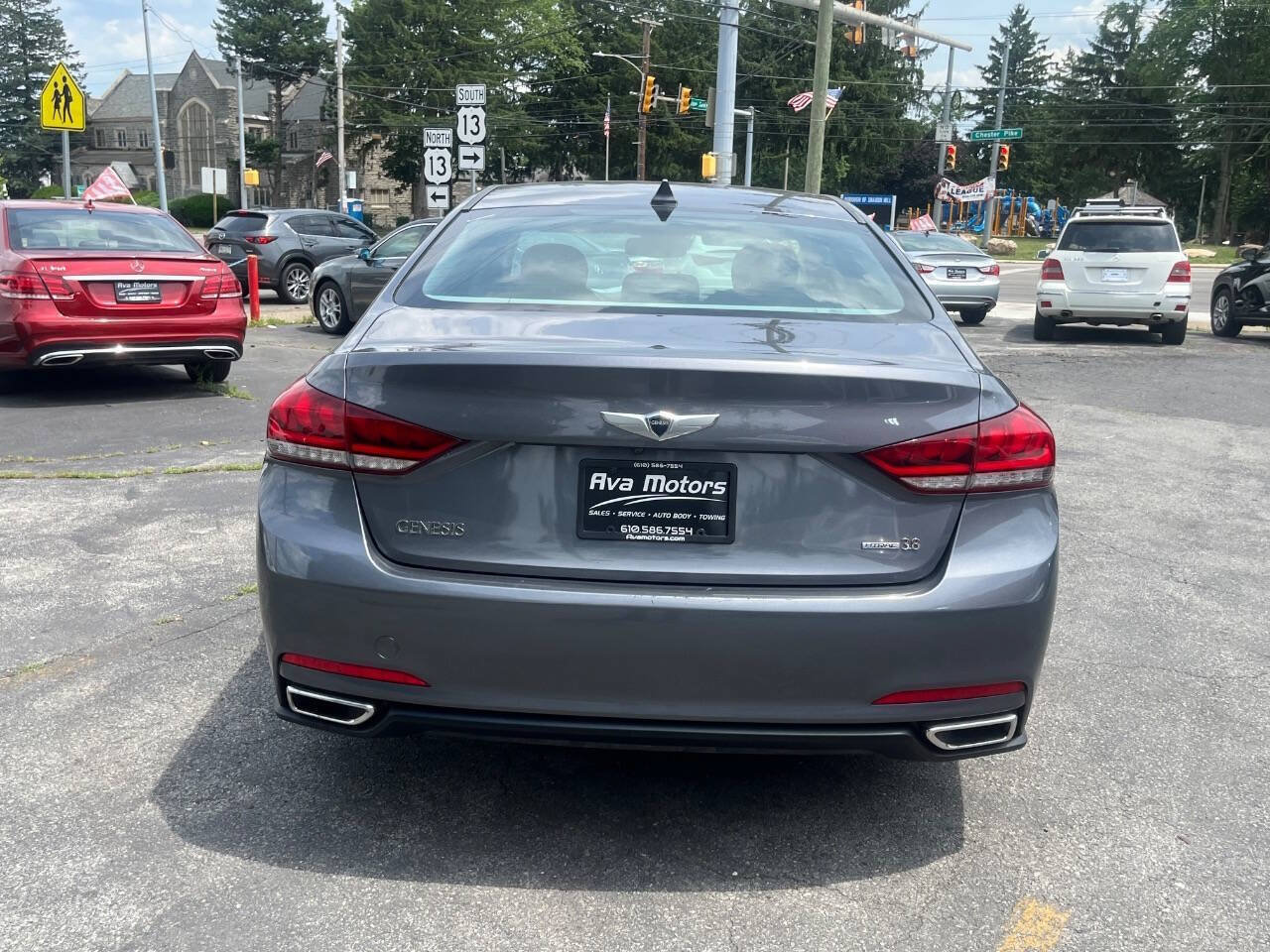 Used 2016 Hyundai Genesis 3.8 AWD/4WD image 2
