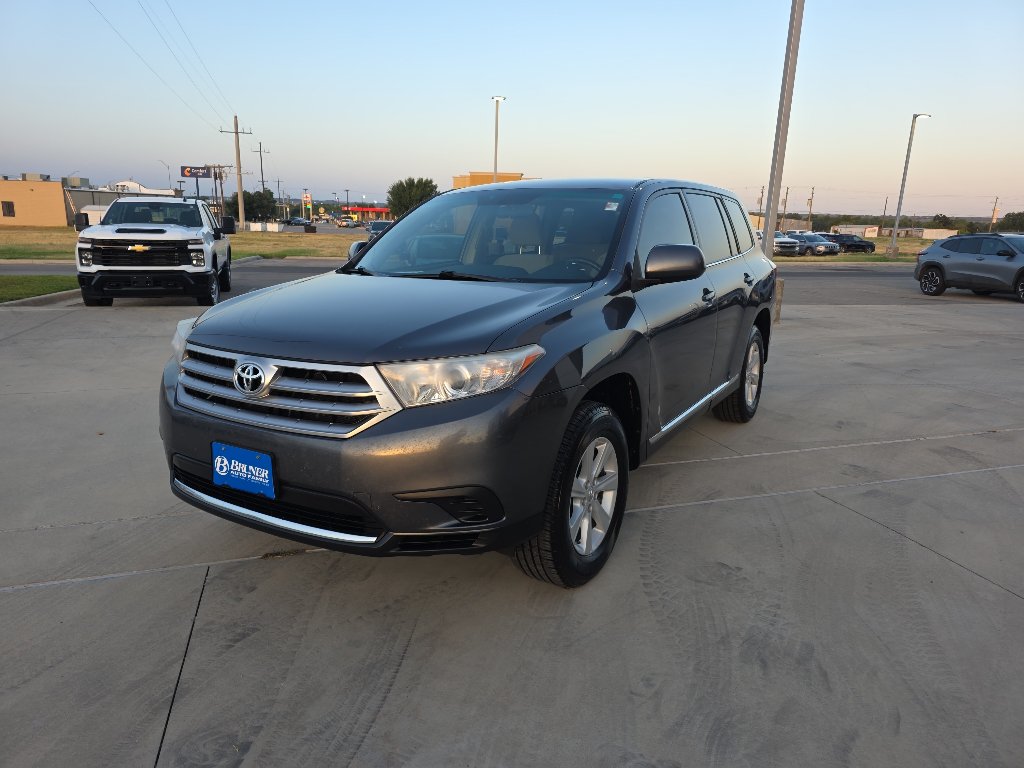 Used 2013 Toyota Highlander FWD image 3