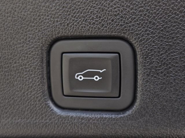 Used 2025 GMC Acadia AT4 AWD/4WD image 11