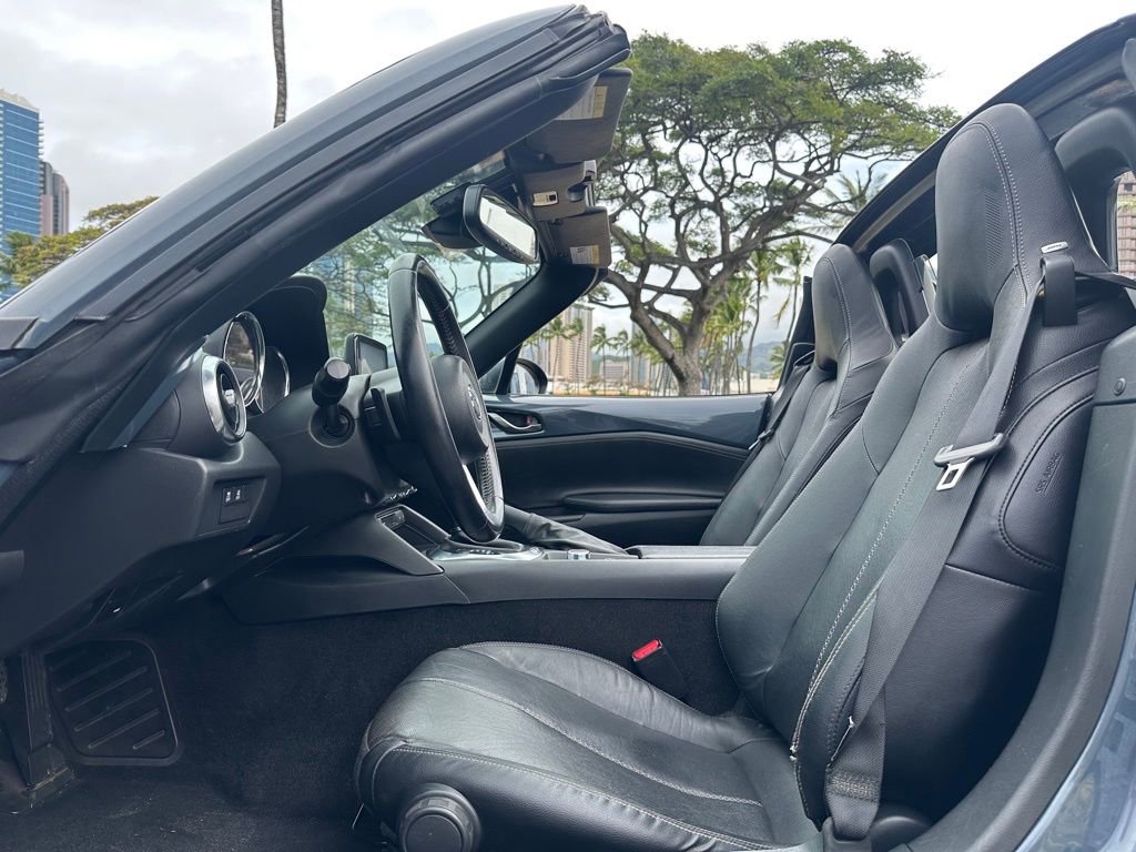 Used 2020 MAZDA MX-5 Miata RF Grand Touring RWD image 15