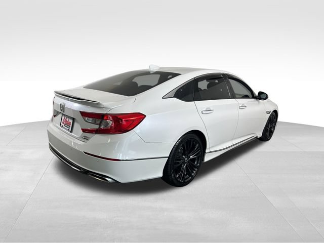 Used 2018 Honda Accord Touring image 7