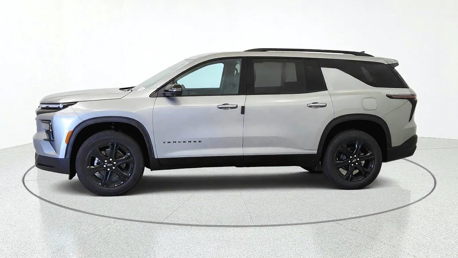 New 2027 Chevrolet Traverse LT w/ Midnight/Sport Edition FWD image 5