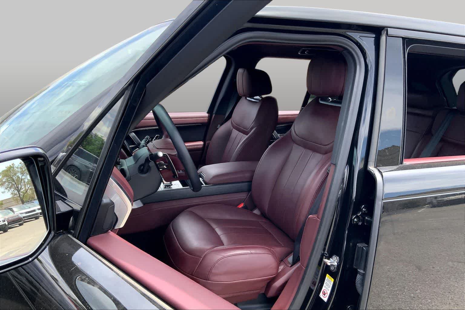 Certified 2024 Land Rover Range Rover SE AWD/4WD image 7