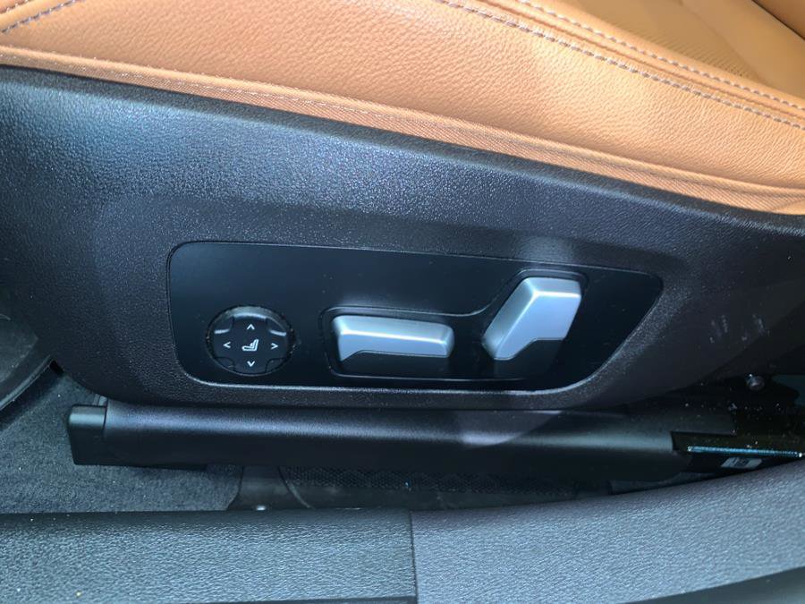 Used 2023 BMW M340i xDrive image 18