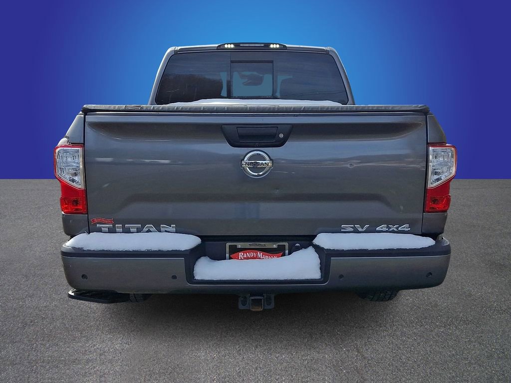 Used 2021 Nissan Titan SV w/ SV Convenience Package image 5
