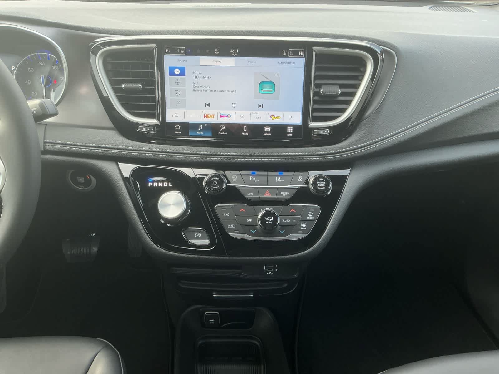 New 2026 Chrysler Pacifica Select FWD image 12