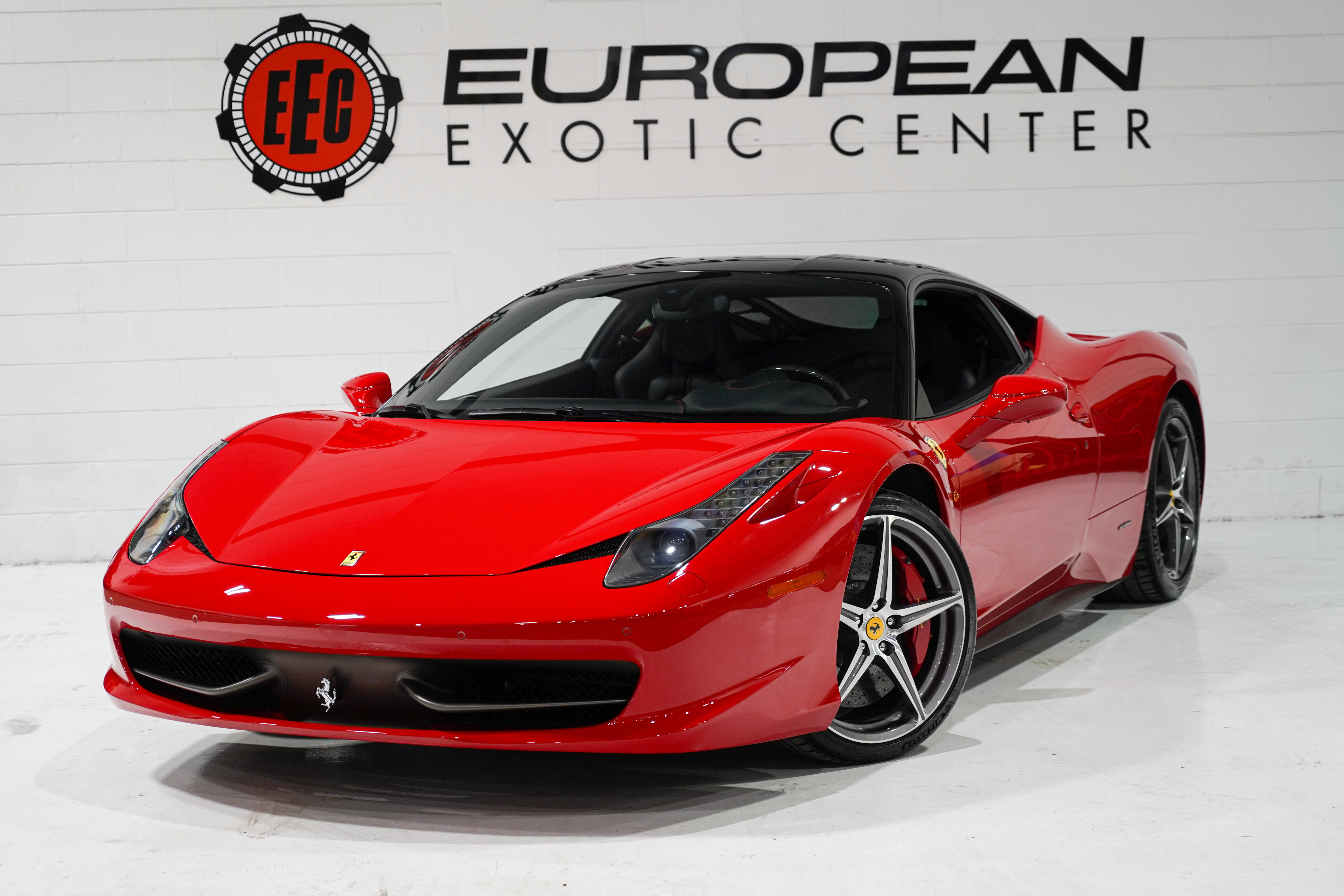 Used 2014 Ferrari 458 Italia Coupe RWD image 4