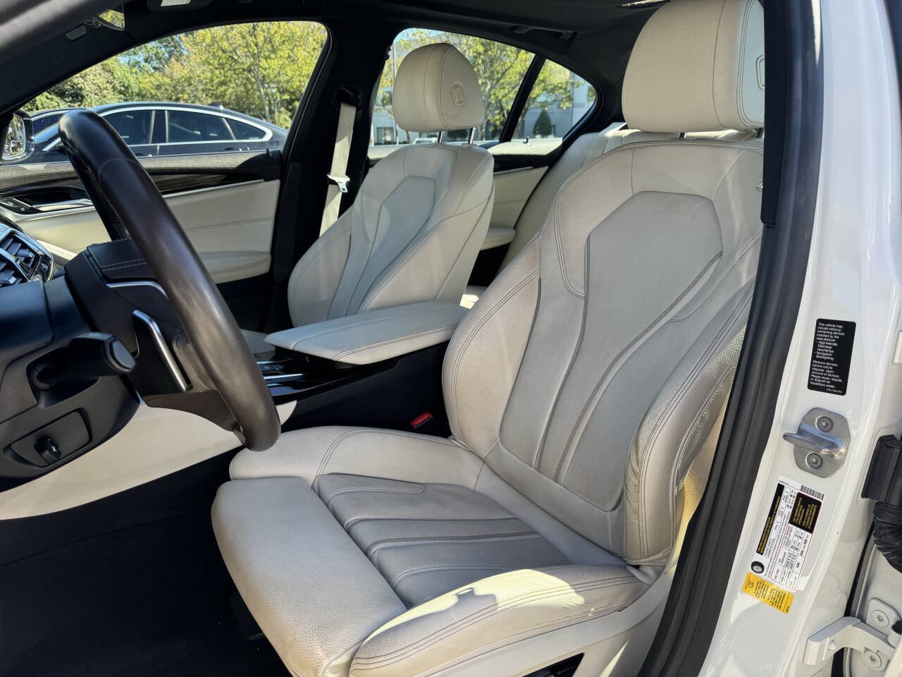 Used 2017 BMW 530i RWD image 9