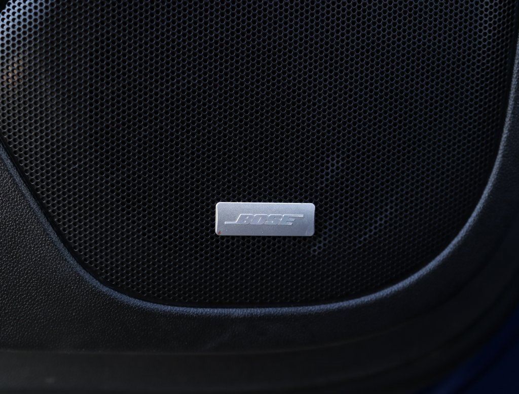 Used 2023 GMC Acadia AT4 image 31