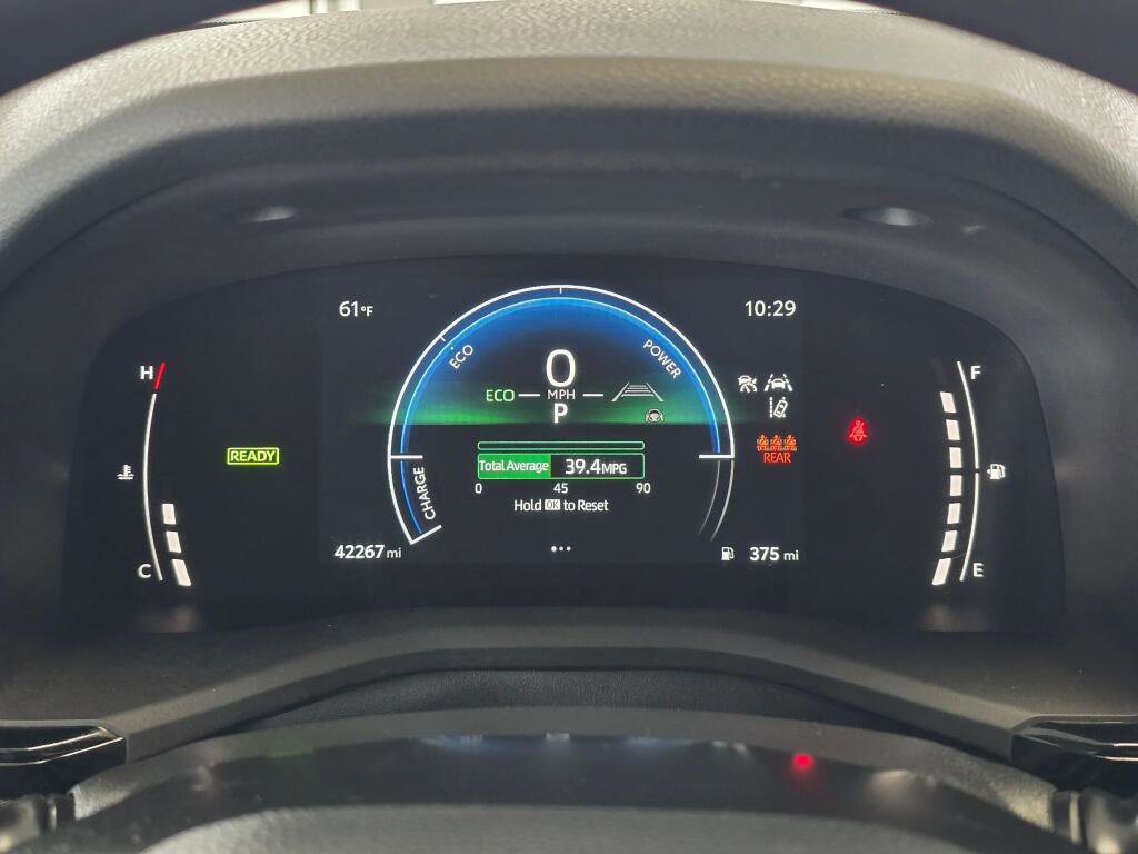 Used 2025 Toyota Camry LE FWD image 27