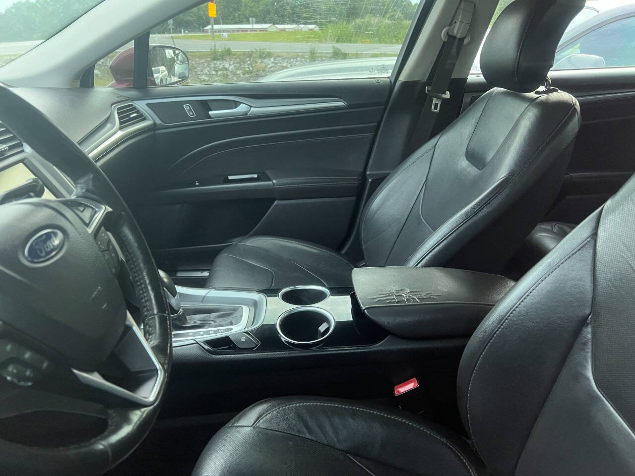 Used 2013 Ford Fusion Titanium FWD image 9