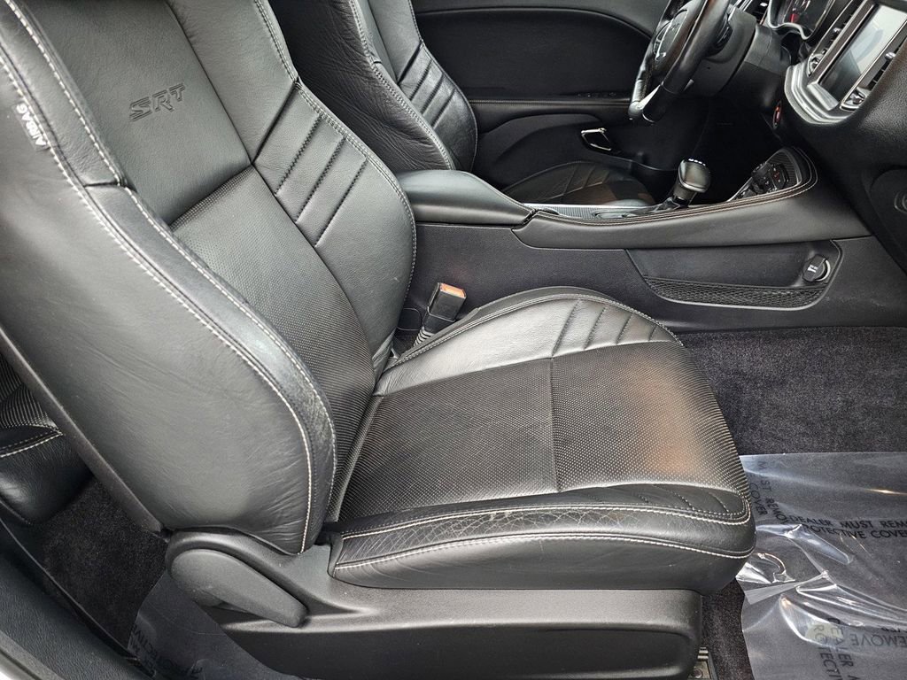 Used 2016 Dodge Challenger SRT Hellcat RWD image 19