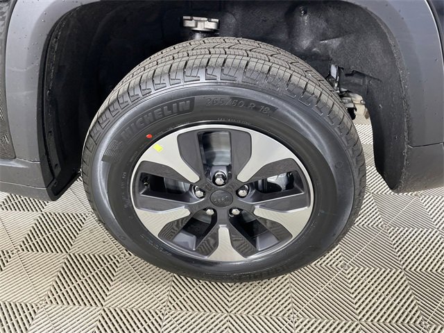 New 2025 Jeep Grand Cherokee Limited 4xe image 21