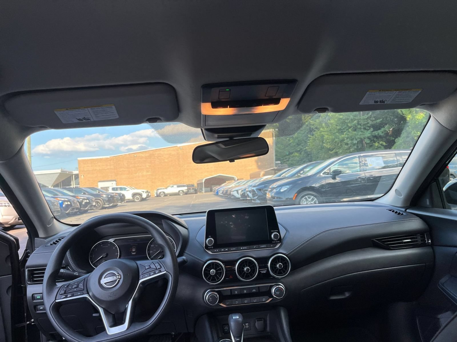 Used 2025 Nissan Sentra SV FWD image 34