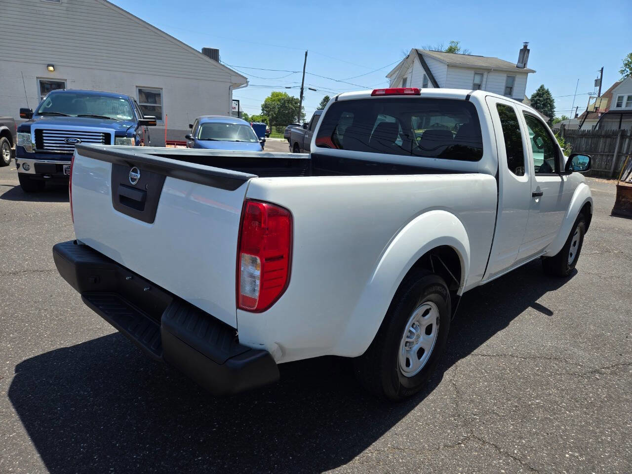 Used 2015 Nissan Frontier S RWD image 6