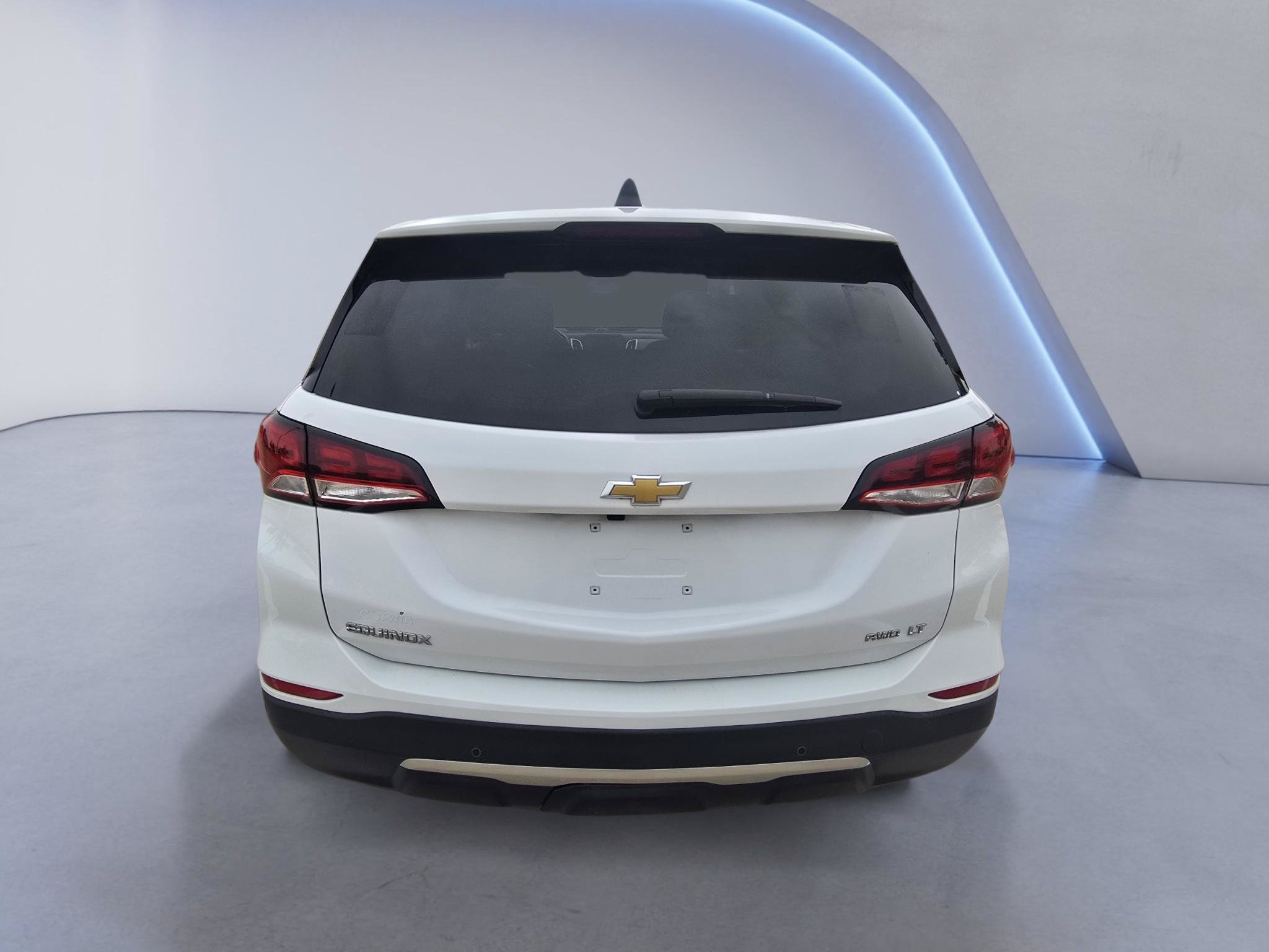 Used 2024 Chevrolet Equinox LT AWD/4WD image 5
