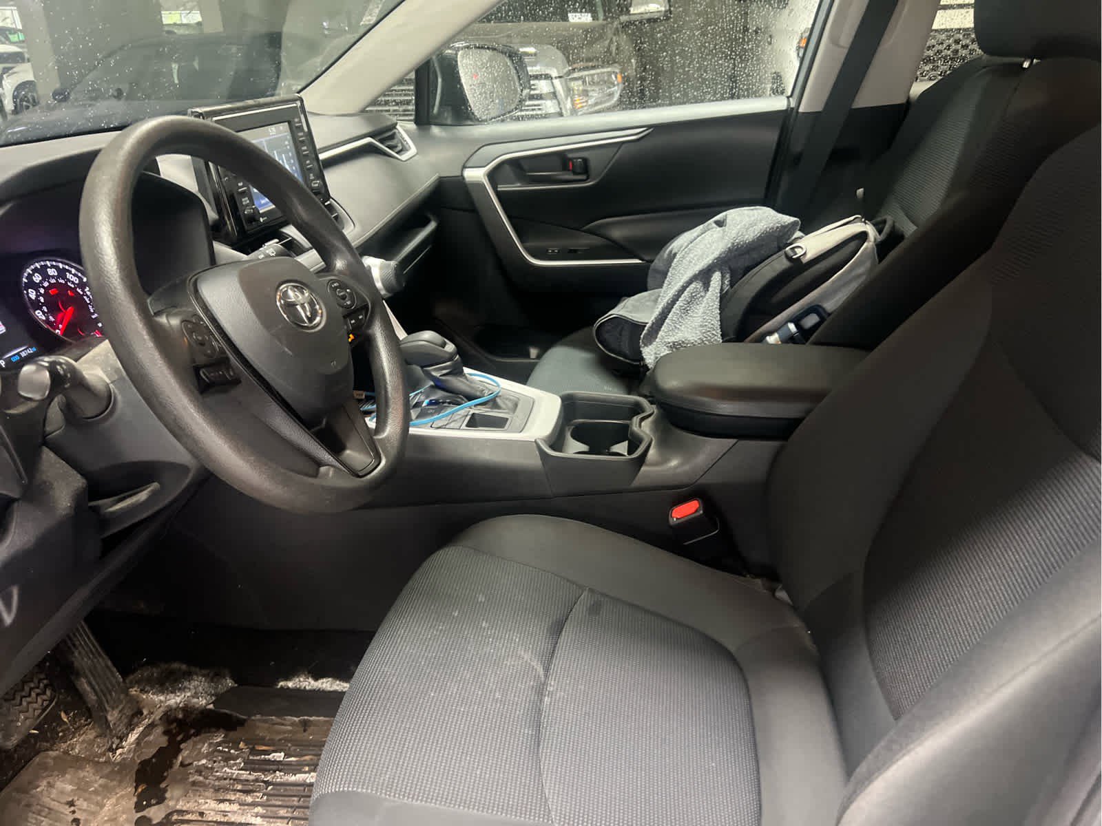 Used 2020 Toyota RAV4 LE w/ All Weather Liner Package AWD/4WD image 8