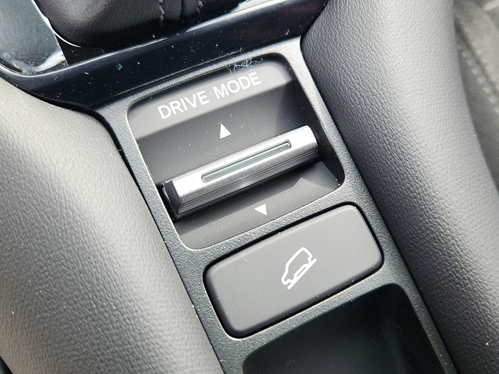 New 2026 Honda HR-V LX image 14