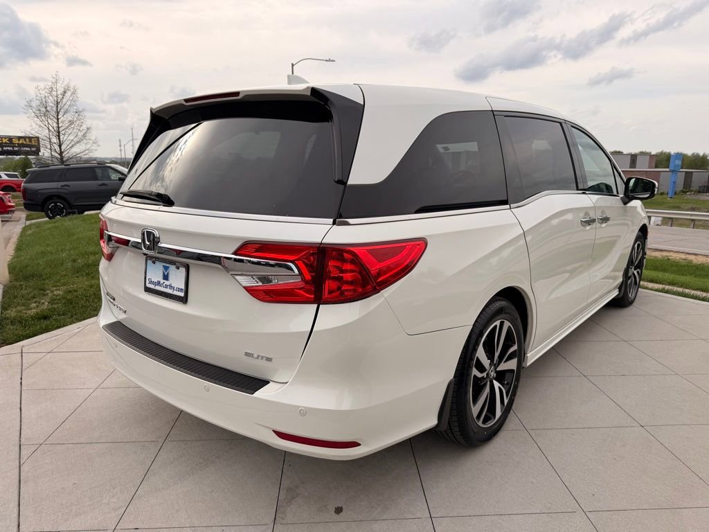 Used 2019 Honda Odyssey Elite image 5