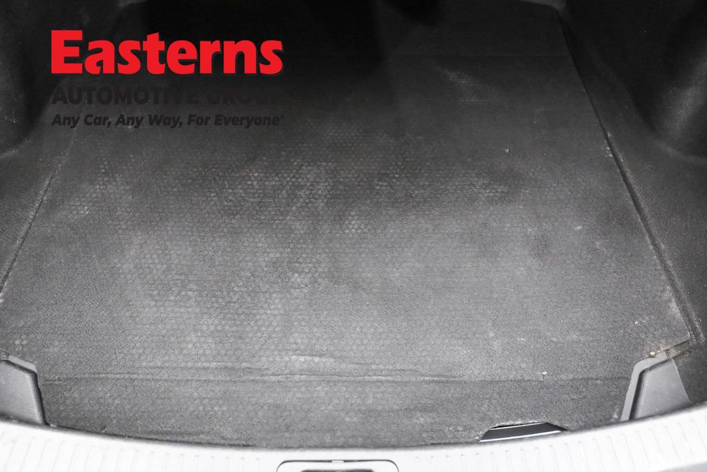 Used 2022 Toyota Corolla LE image 9