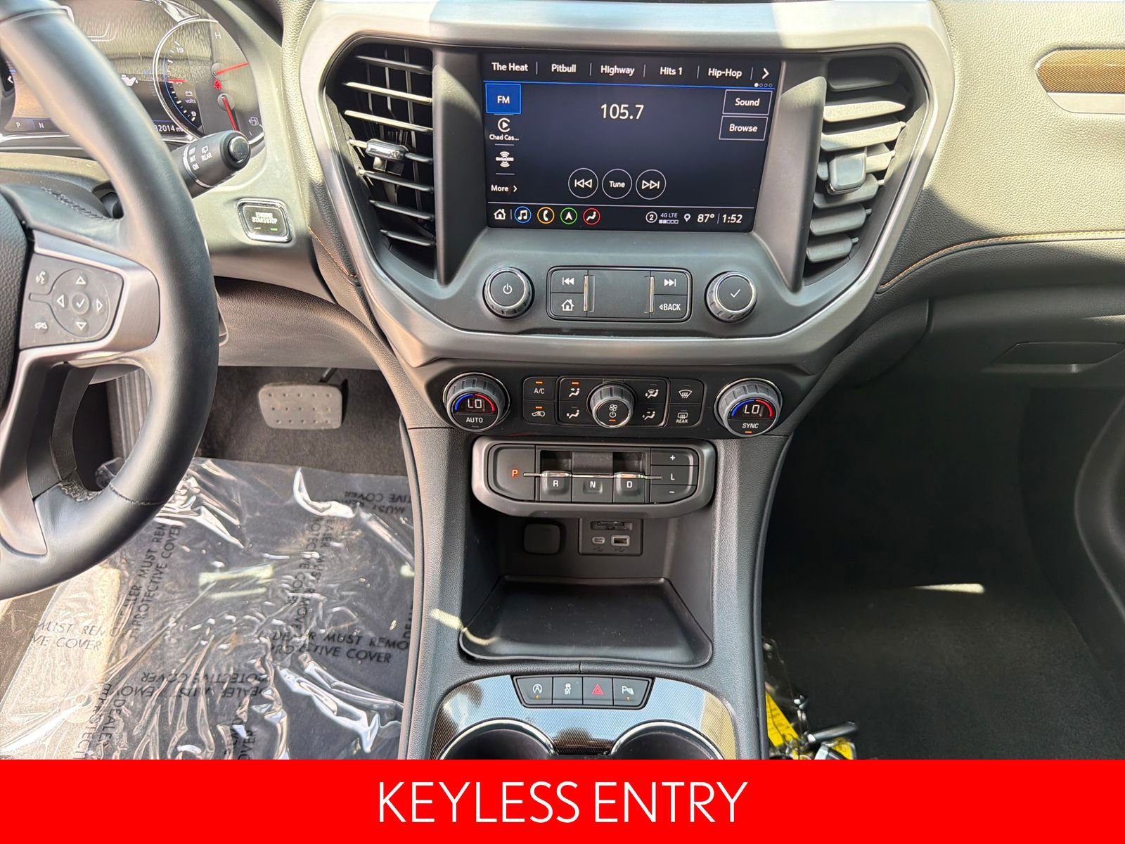 Used 2023 GMC Acadia AT4 w/ Technology Package AWD/4WD image 17