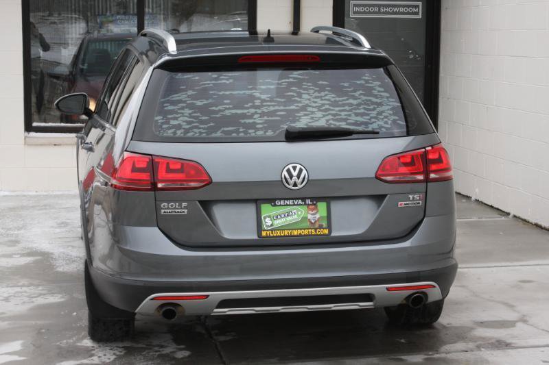 Used 2017 Volkswagen Golf Alltrack SE image 8