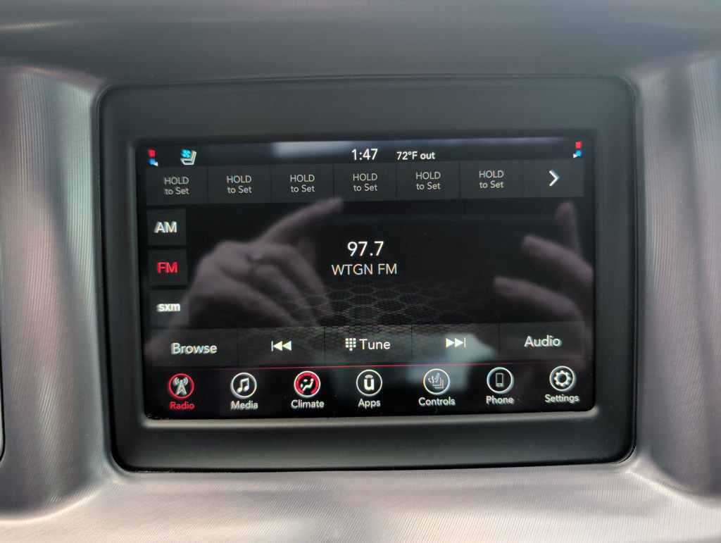 Used 2019 Dodge Charger SXT w/ Leather Interior Group RWD image 13