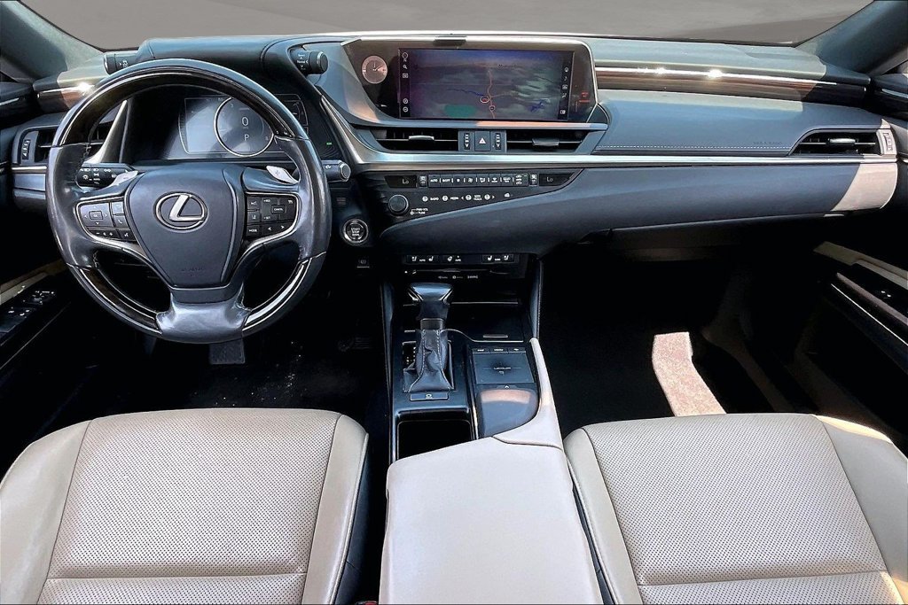 Used 2020 Lexus ES 350 w/ Premium Package FWD image 7