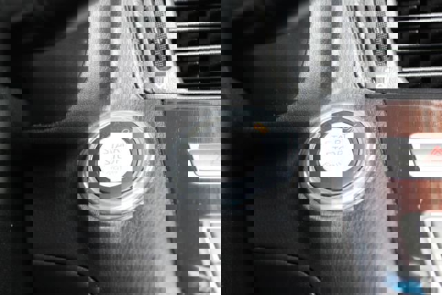 Used 2012 INFINITI M56 x w/ Deluxe Touring Pkg image 22