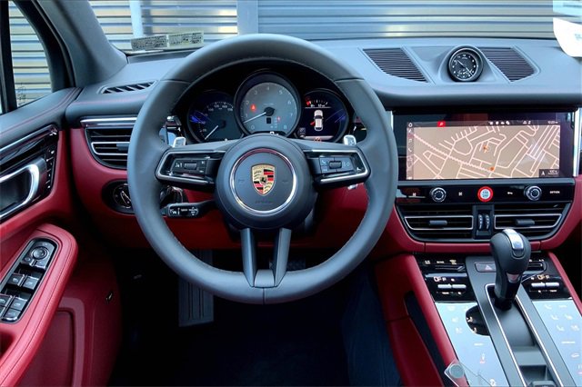 New 2026 Porsche Macan S image 23