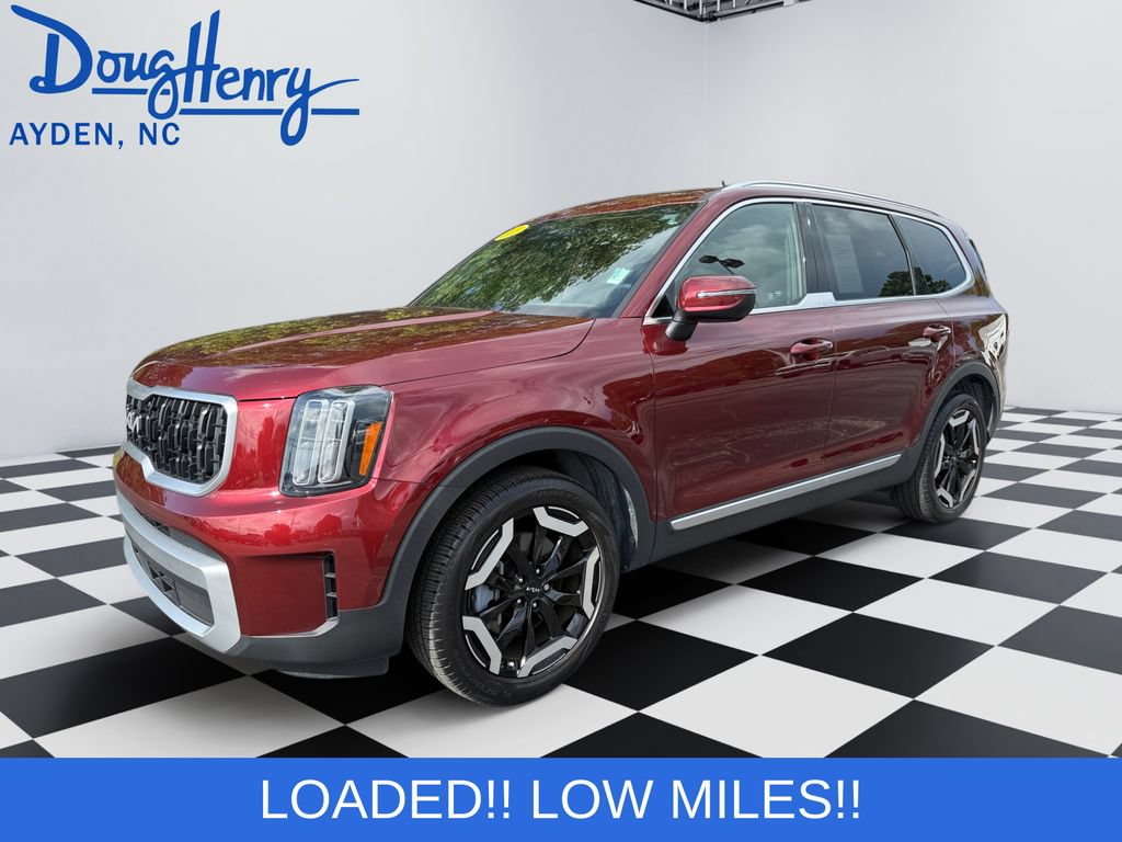 Used 2023 Kia Telluride EX w/ EX Captain's Chair Package