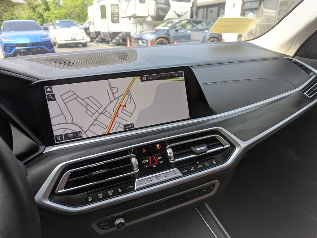 Used 2022 BMW X7 xDrive40i w/ Luxury Seating Package AWD/4WD image 21