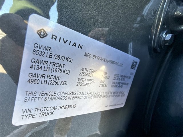 Used 2024 Rivian R1T Adventure image 32