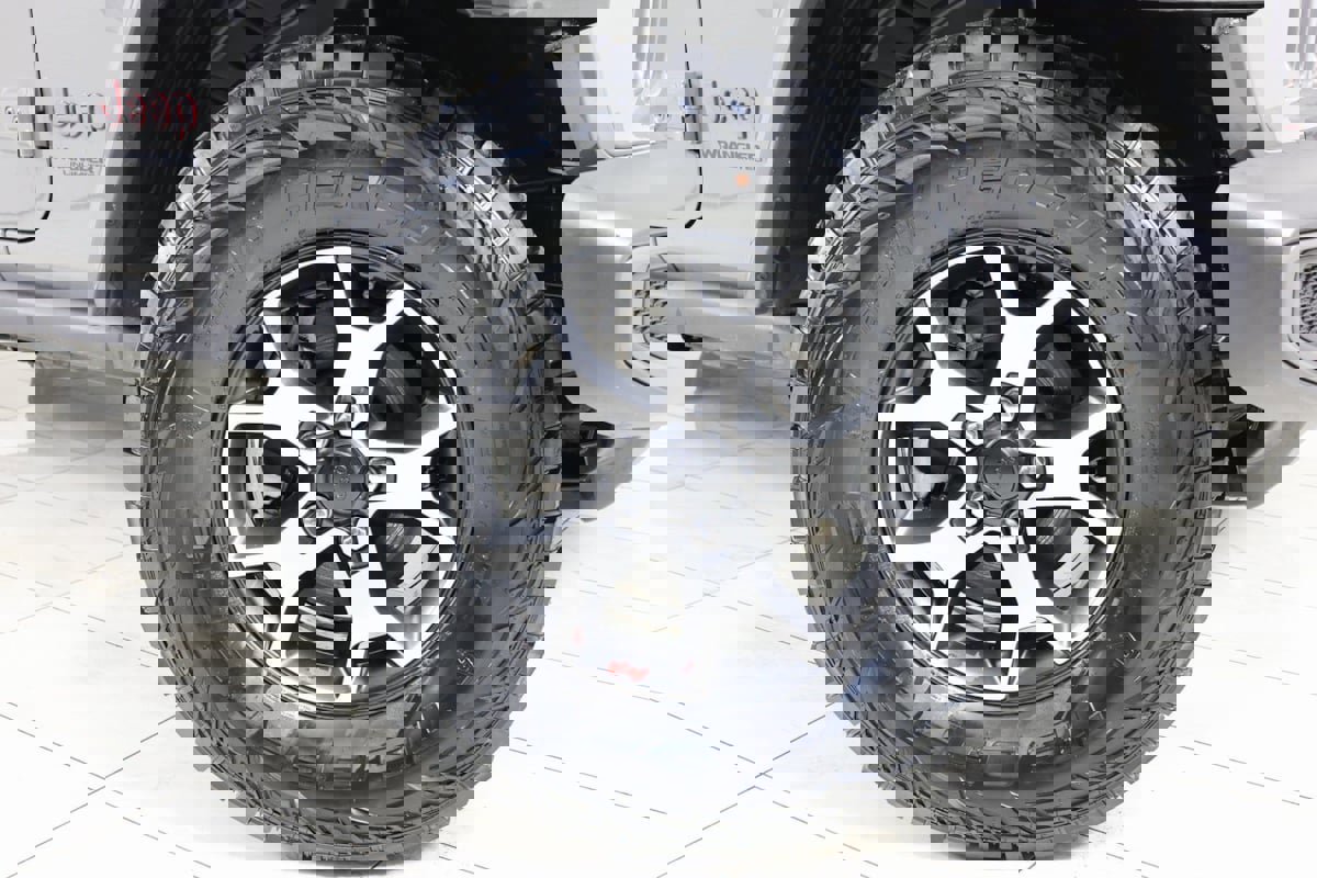 Used 2021 Jeep Wrangler Unlimited Rubicon image 13