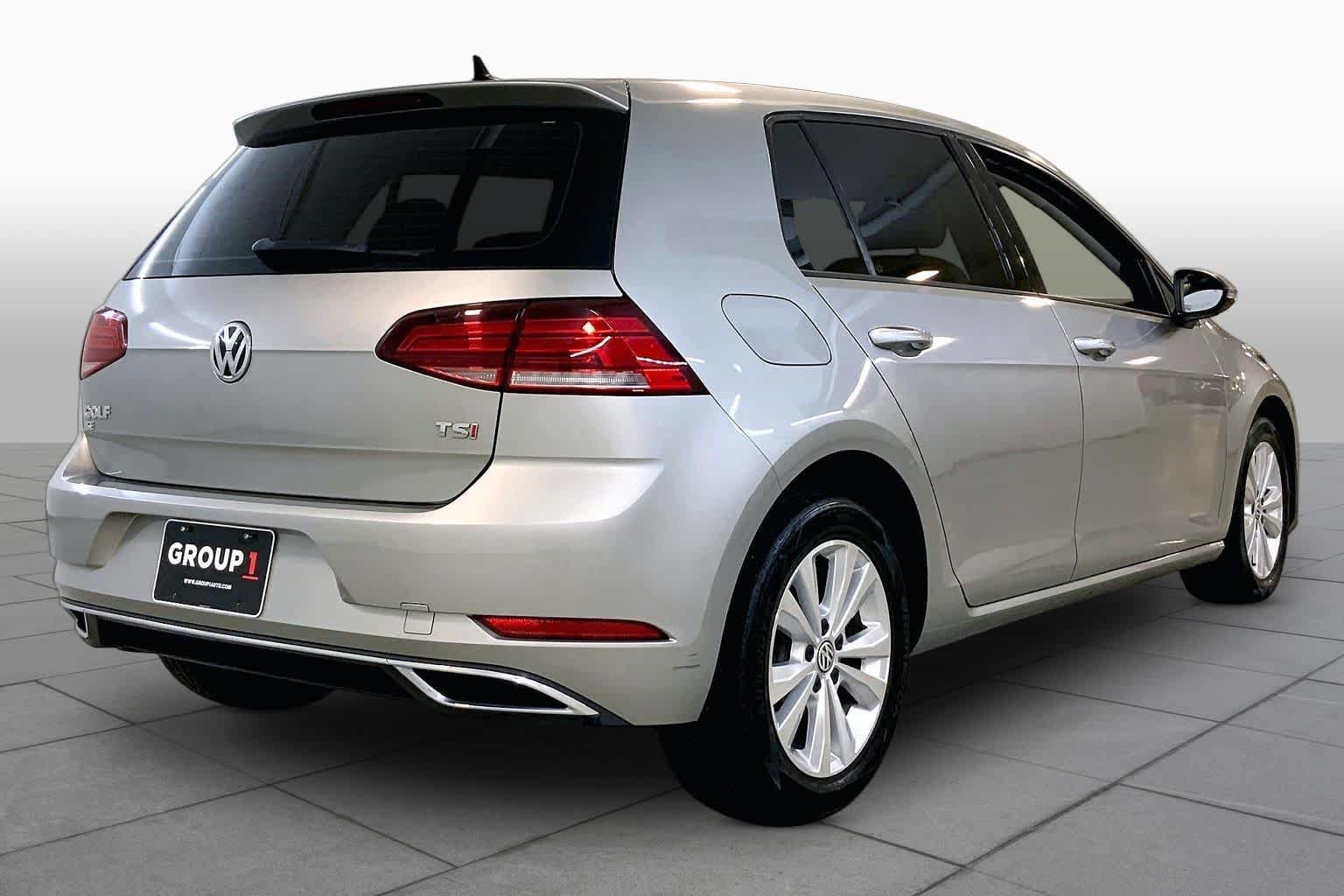 Used 2018 Volkswagen Golf SE FWD image 12